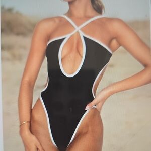 Hyperfire Black One-Piece Swimsuit with White Trim and Keyhole Cutout XL